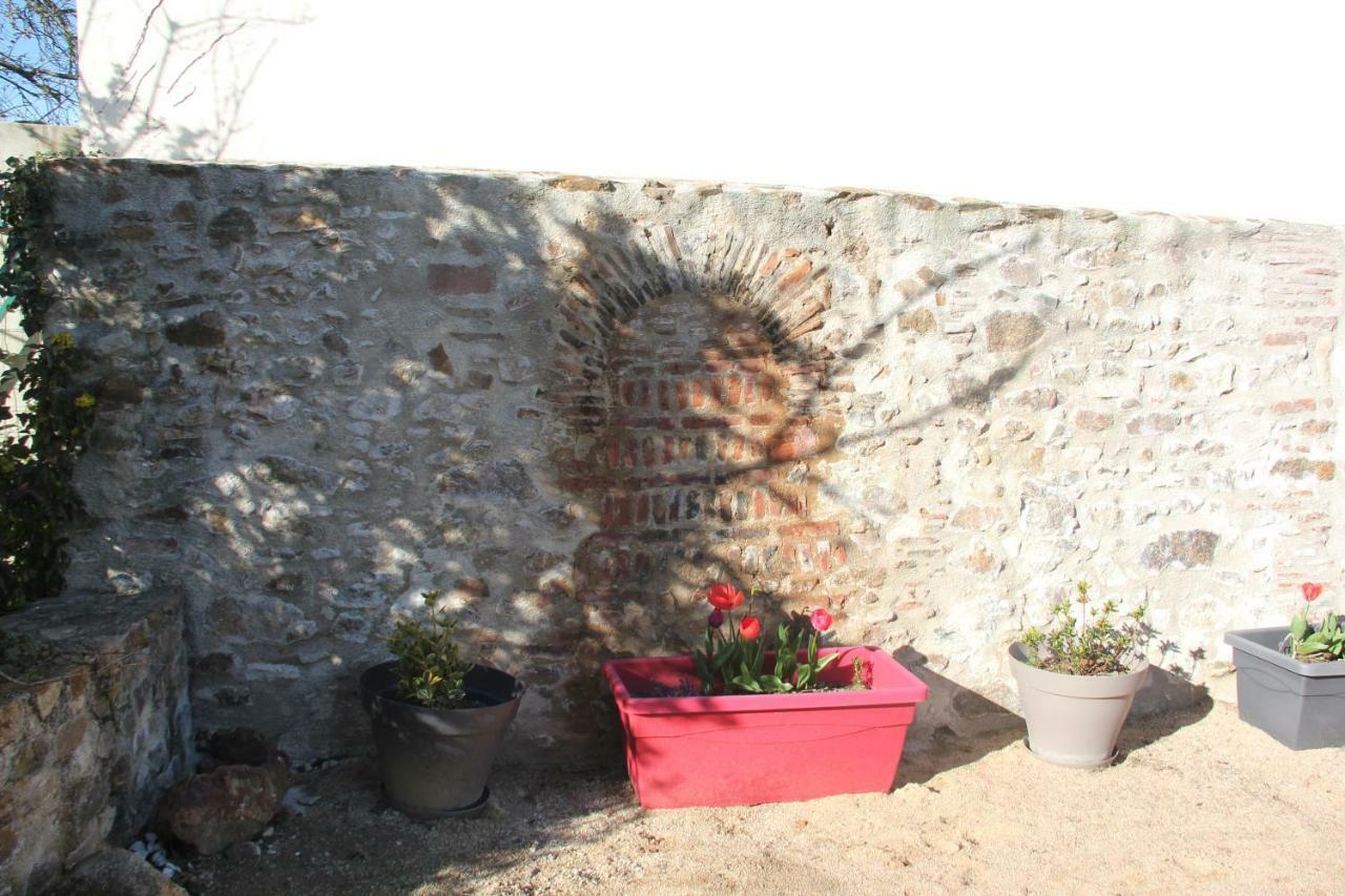 Chateau Besson Desertines  Exterior foto